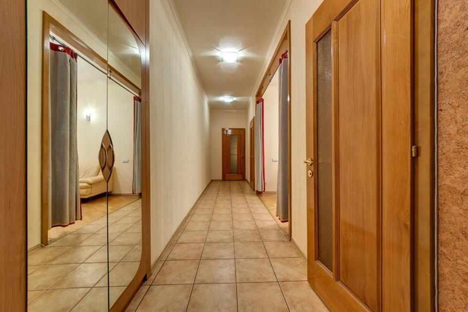 Apartments On Shota Rustaveli Kiev Esterno foto